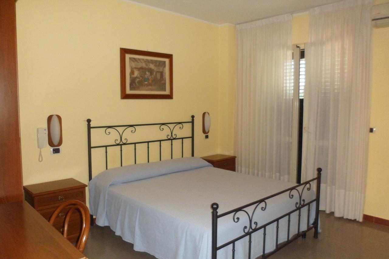 Albergo Miramonte Vibo Valentia Kültér fotó